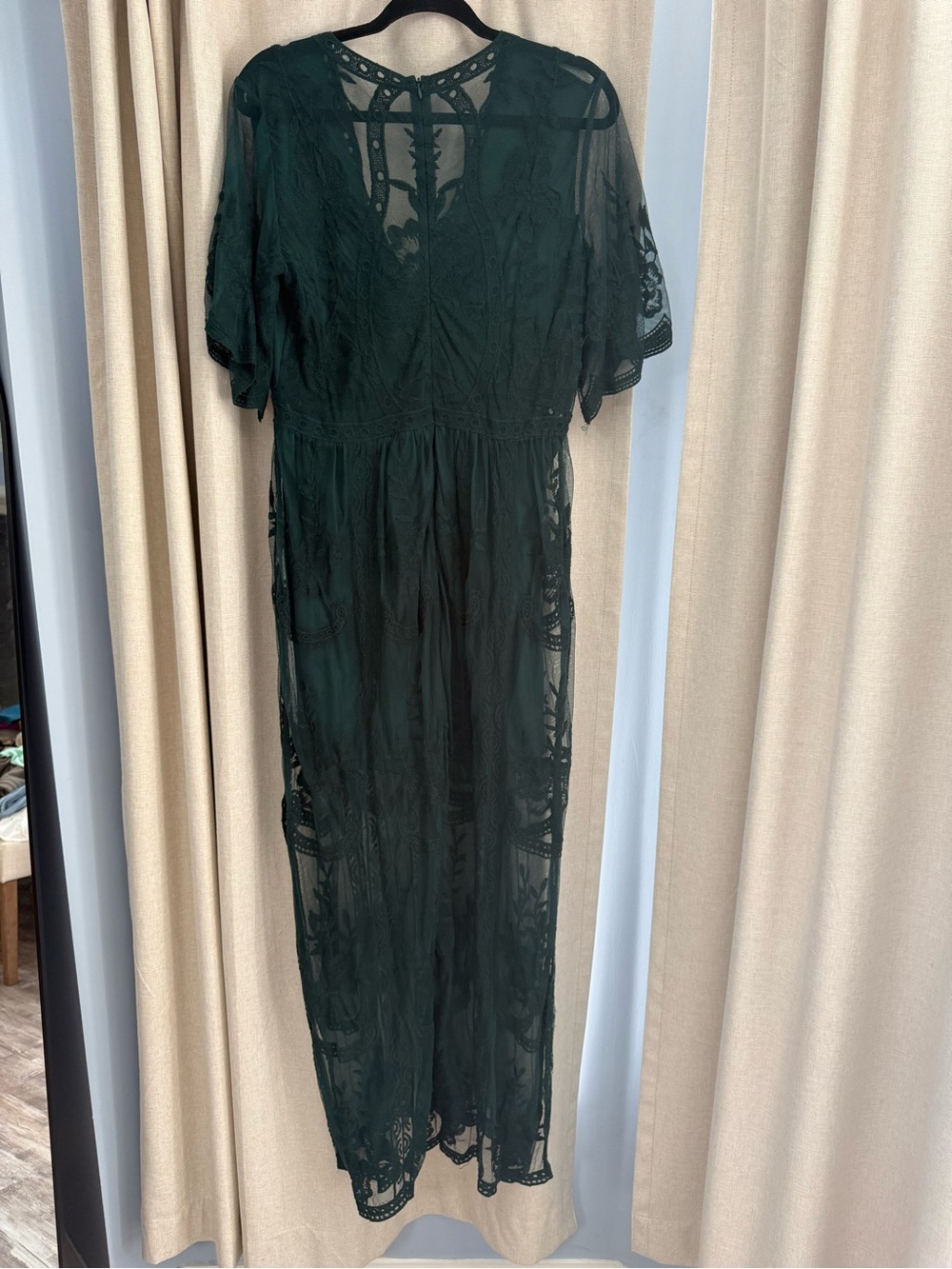 Dark Green Lace Maxi Dress with Short Sleeves